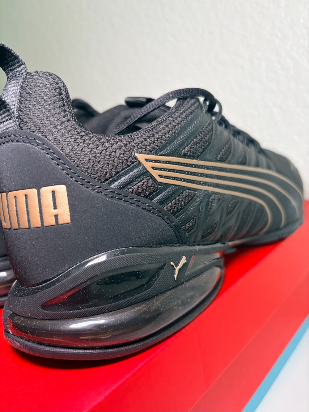 Puma Women 10W Voltaic Evo Sneaker New - Picture 4 of 7